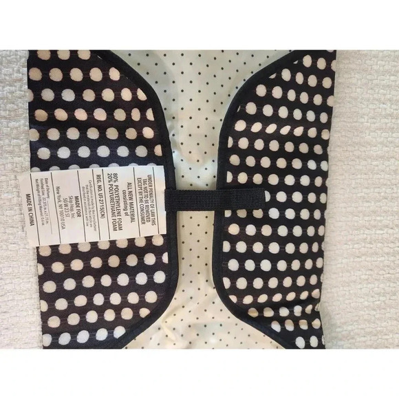 NWOT Skip Hop Pronto Baby Changing Station & Diaper Clutch - Polka Dot - Picture 12 of 16